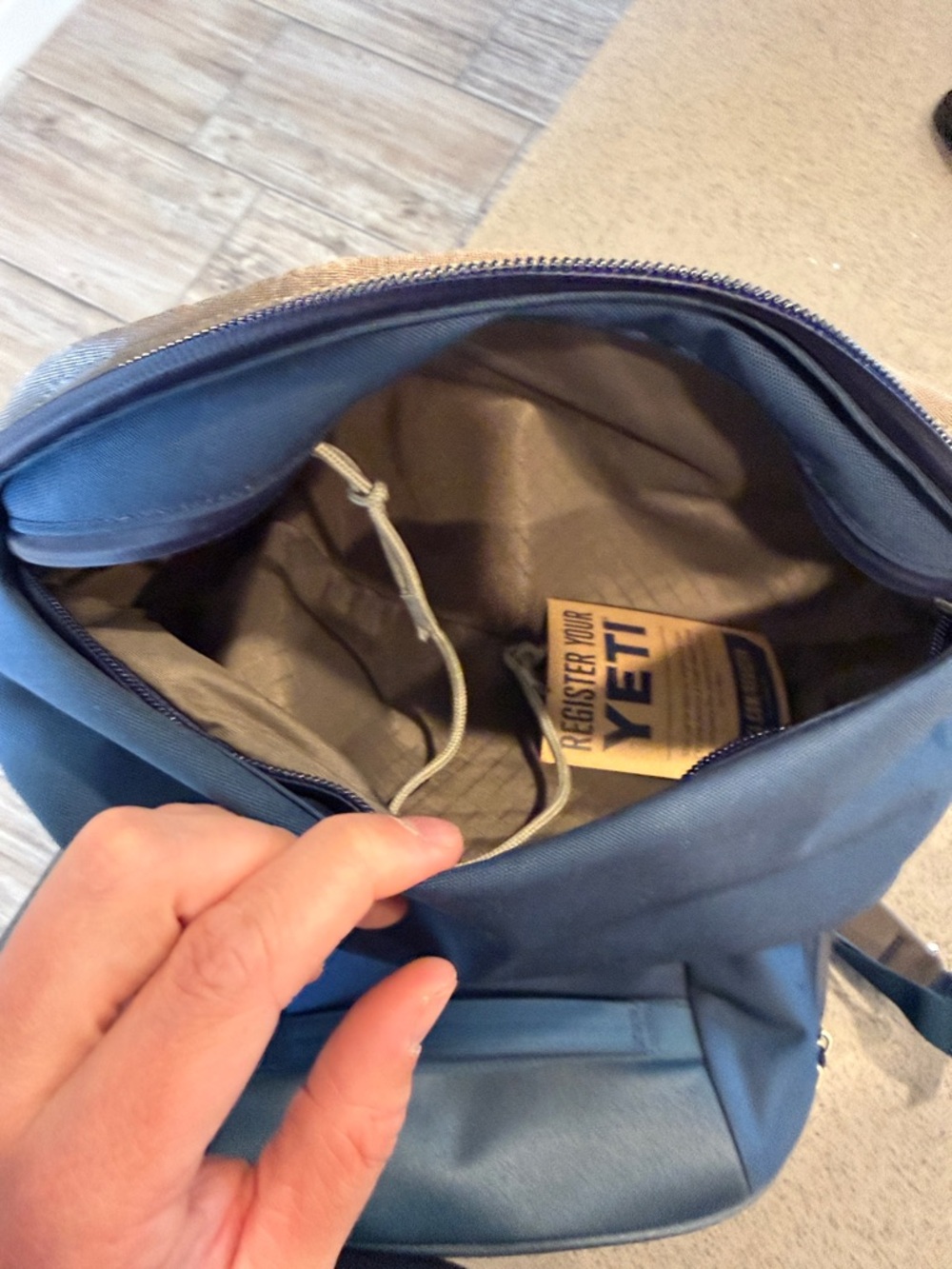 Yeti Crossroads 27L backpack (New) - Picture 4 of 7